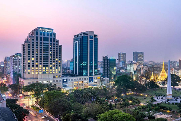 Myanmar Pullman Yangon Centrepoint Hotel 